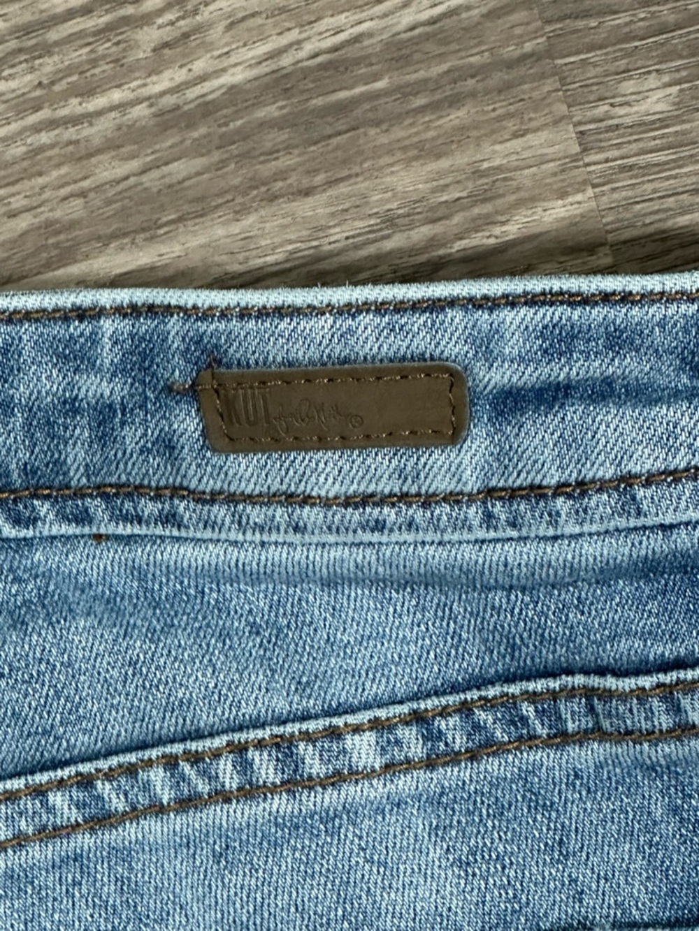 KUT FROM THE KLOTH Distressed CATHERINE Slim Boyfriend Cuffed Cropped Jeans 6 - Picture 12 of 13